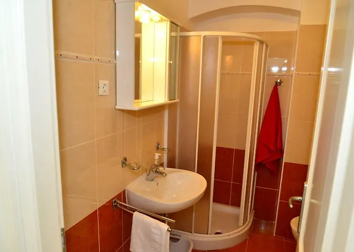 Apartamento Charming 2 Min From The *
