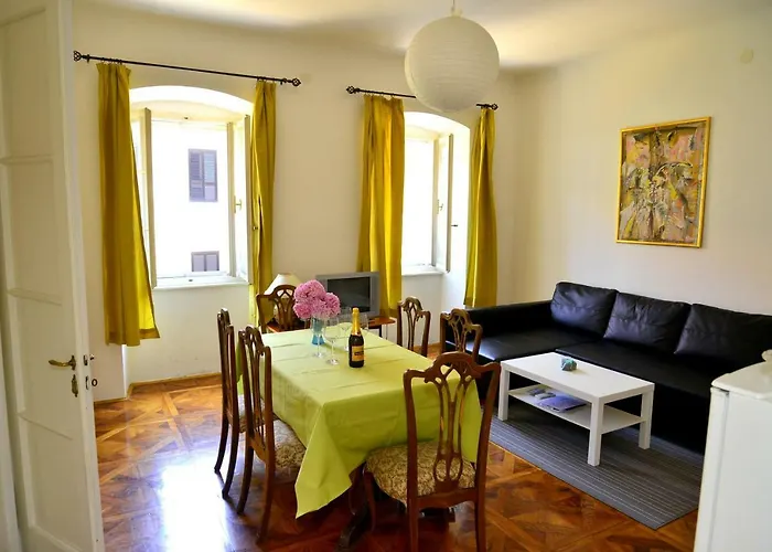 Charming 2 Min From The Apartamento *