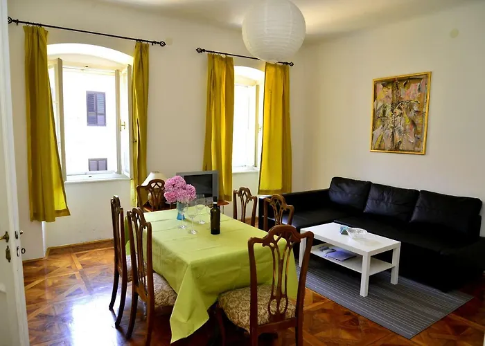 Charming 2 Min From The Appartement
