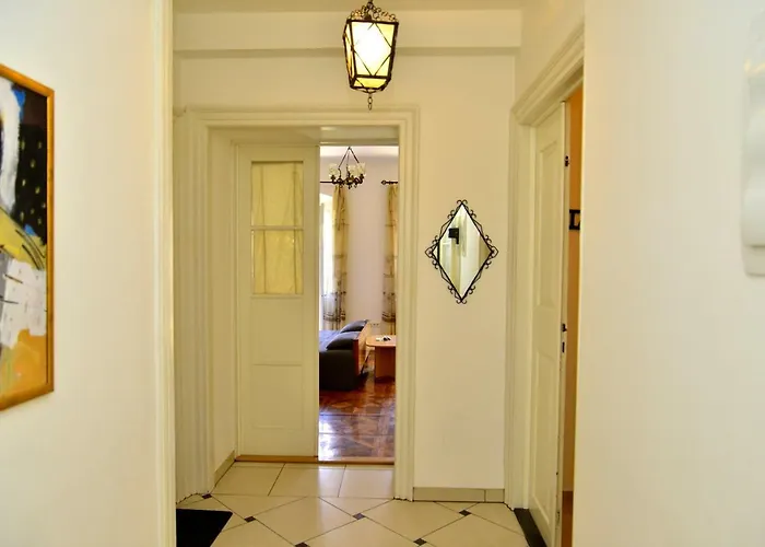 Charming 2 Min From The * Opatija