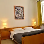شقة Heart Of Volosko - Steps To The Sea - Private Parking Included *